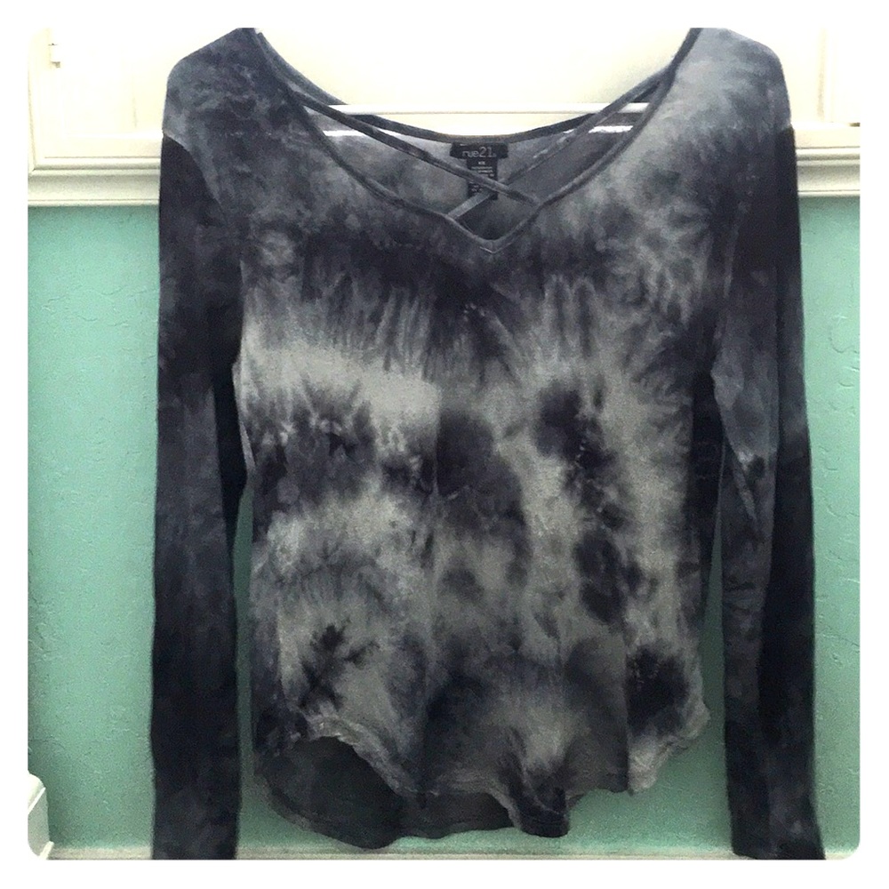 Blueish gray tie dye shirt